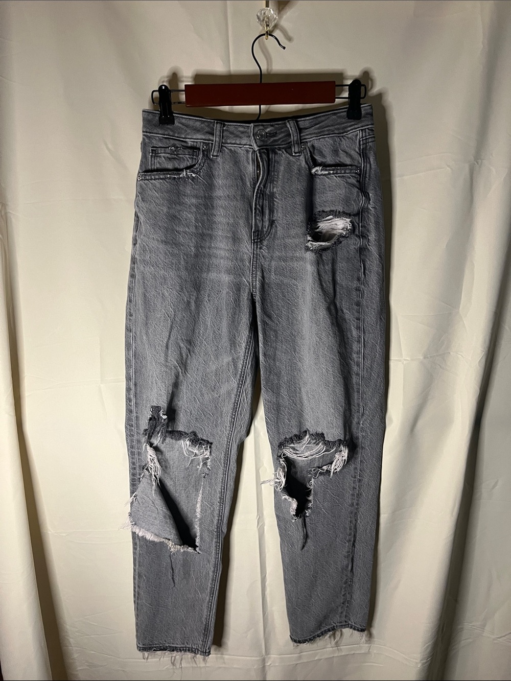 American Eagle Outfitters Gray Ripped Slim Straight Jeans